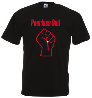 afbeelding zwart Tshirt Peerless Dad met rode tekst